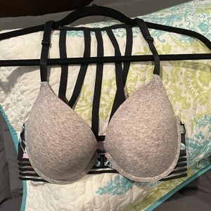 VS Bra NWOT Sz 34D